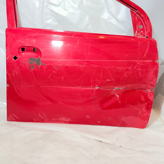 Daihatsu Cuore Sağ Ön Kapı En Uygun Oto Parça