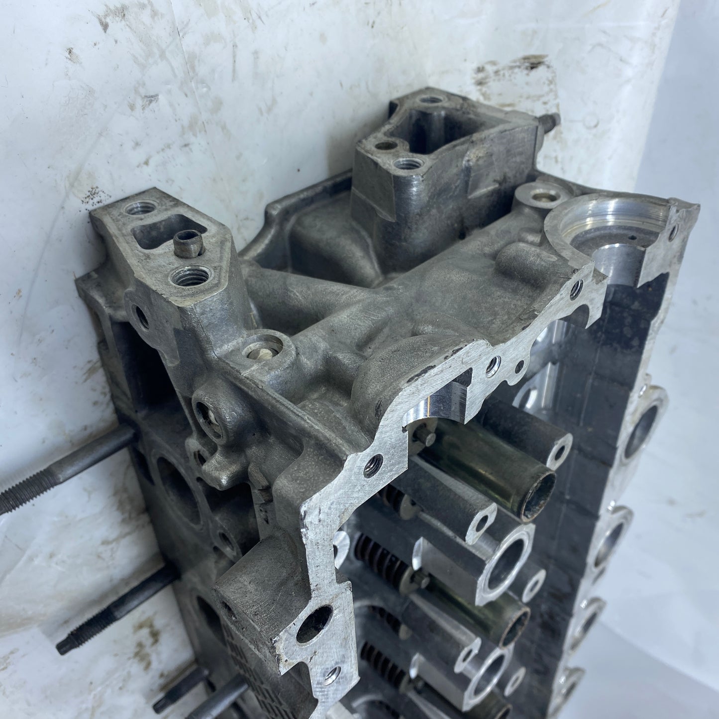 FORD 1.6 Hdi DV6 Silindir Kapağı 9655911480