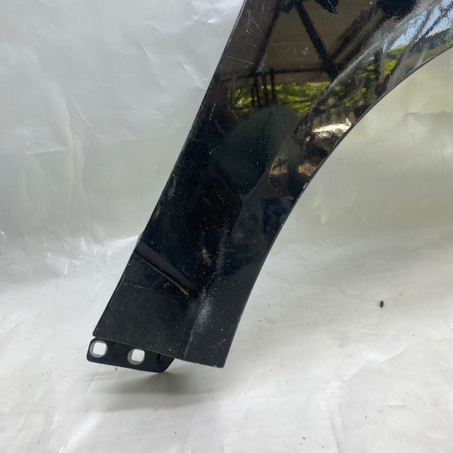 Ford C-Max sağ ön çamurluk – AM51-R16008AE kodlu çıkma oto parça