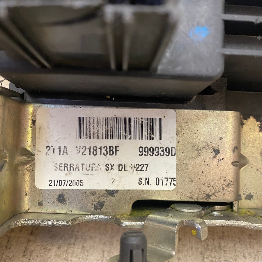 FORD Connect Ön Sol Kapı Kilidi 2T1A V21813BF