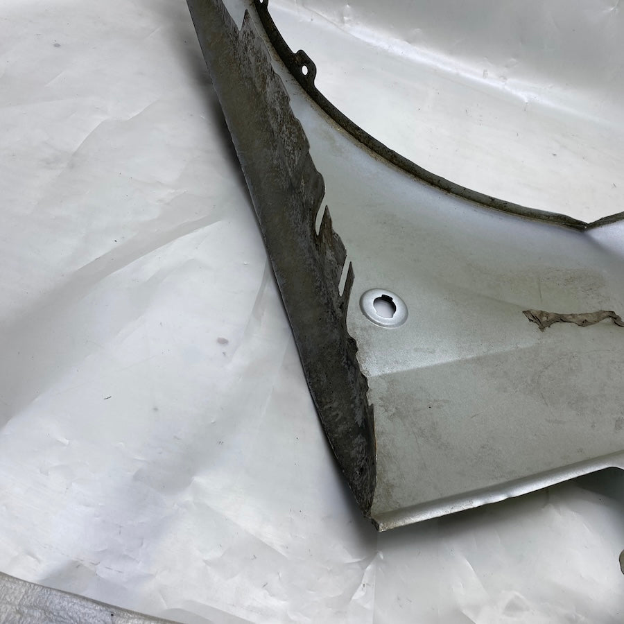FORD Courier Ön Sağ Çamurluk 2014-2021 Orijinal Çıkma