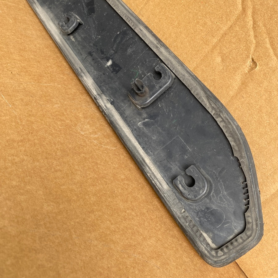 FORD Courier Ön Sol Kapı Çıtası Mat ET76-29427