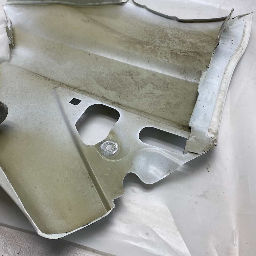 FORD Custom Ön Sol Çamurluk BK2116E129 Orijinal Çıkma 2018-2022