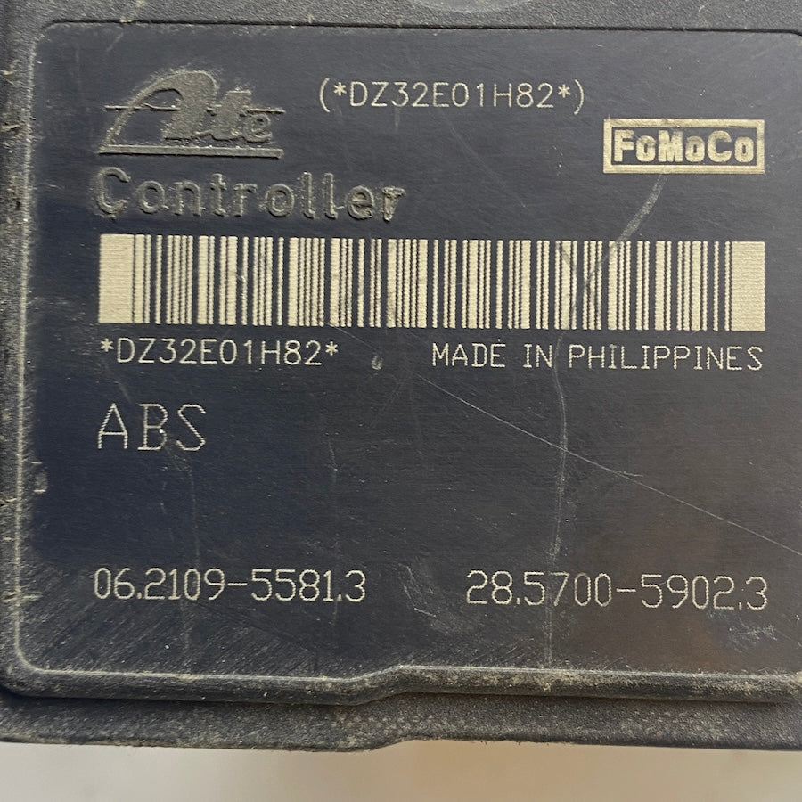 FORD Fiesta ABS Beyni 8V51 2M110 AD