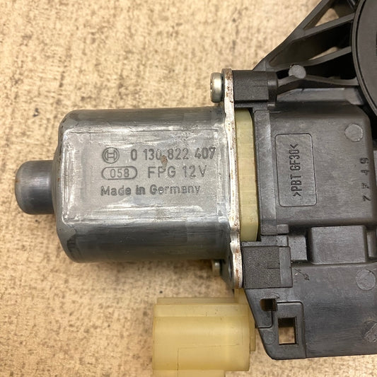 FORD Fiesta Ön Sağ Cam Motoru 8A61-14553-A