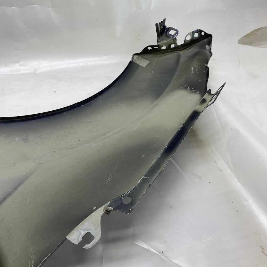 FORD Fiesta Ön Sağ Çamurluk 2008-2015 Orijinal Çıkma