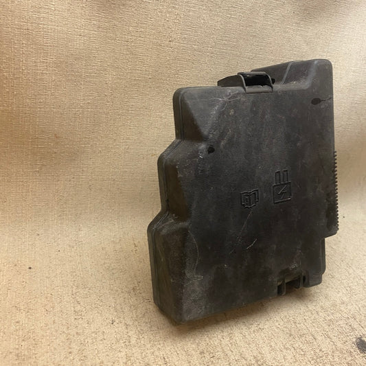 FORD Fiesta Sigorta Kutu Kapağı AE8T-14A003-AA