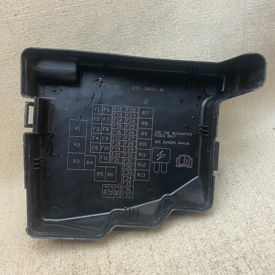 FORD Fiesta Sigorta Kutu Kapağı AE8T-14A003-AA