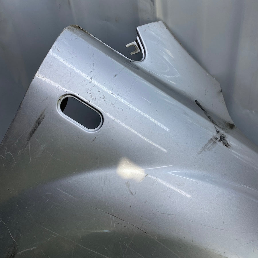 FORD Focus 2 Ön Sağ Çamurluk Orijinal Çıkma 2005-2008