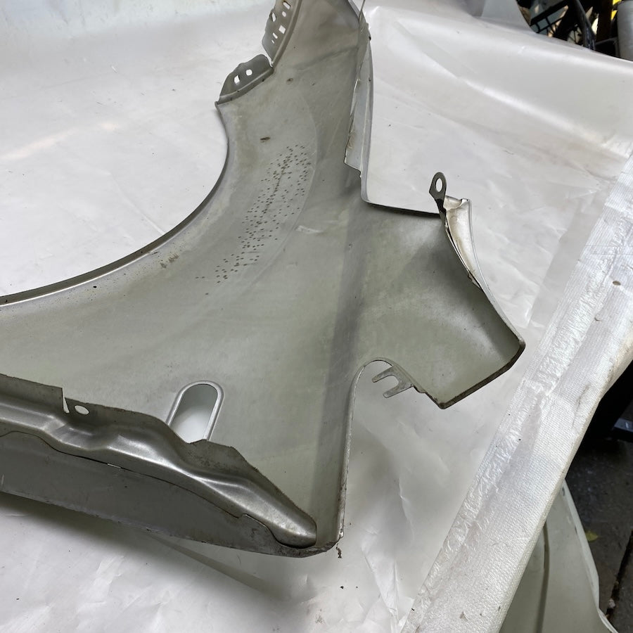 FORD Focus 2 Ön Sağ Çamurluk Orijinal Çıkma 2005-2008