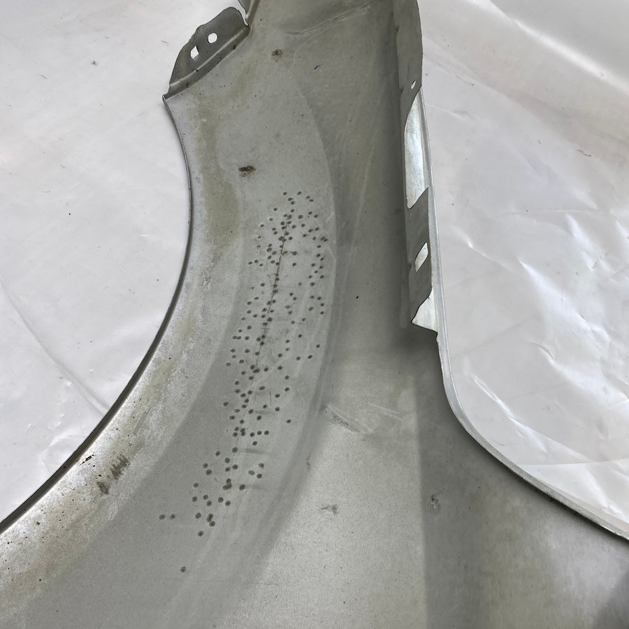 FORD Focus 2 Ön Sağ Çamurluk Orijinal Çıkma 2005-2008