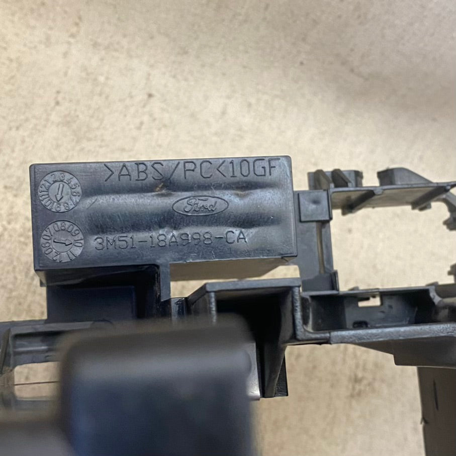 FORD KUGA MK1 Radyo Kafesi Tutucu Braketi 3M51-18A998-CA