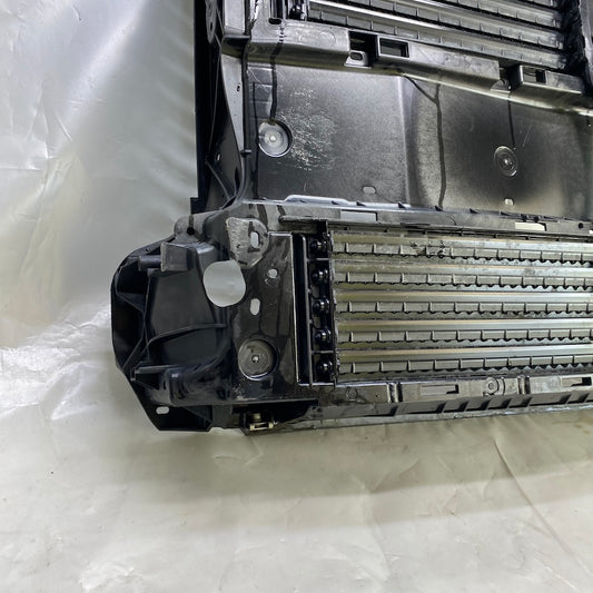 LX6B-A16E146-B2 kodlu Kuga 3 ön panel – çıkma OEM radyatör destek yapısı