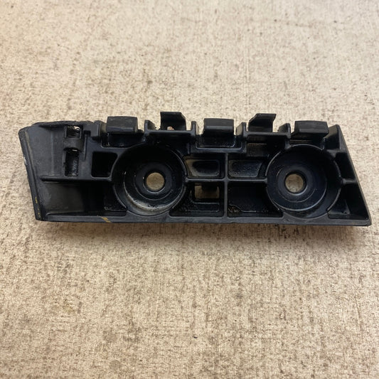 FORD Mustang Ön Tampon Montaj Braketi FR3B-17D958