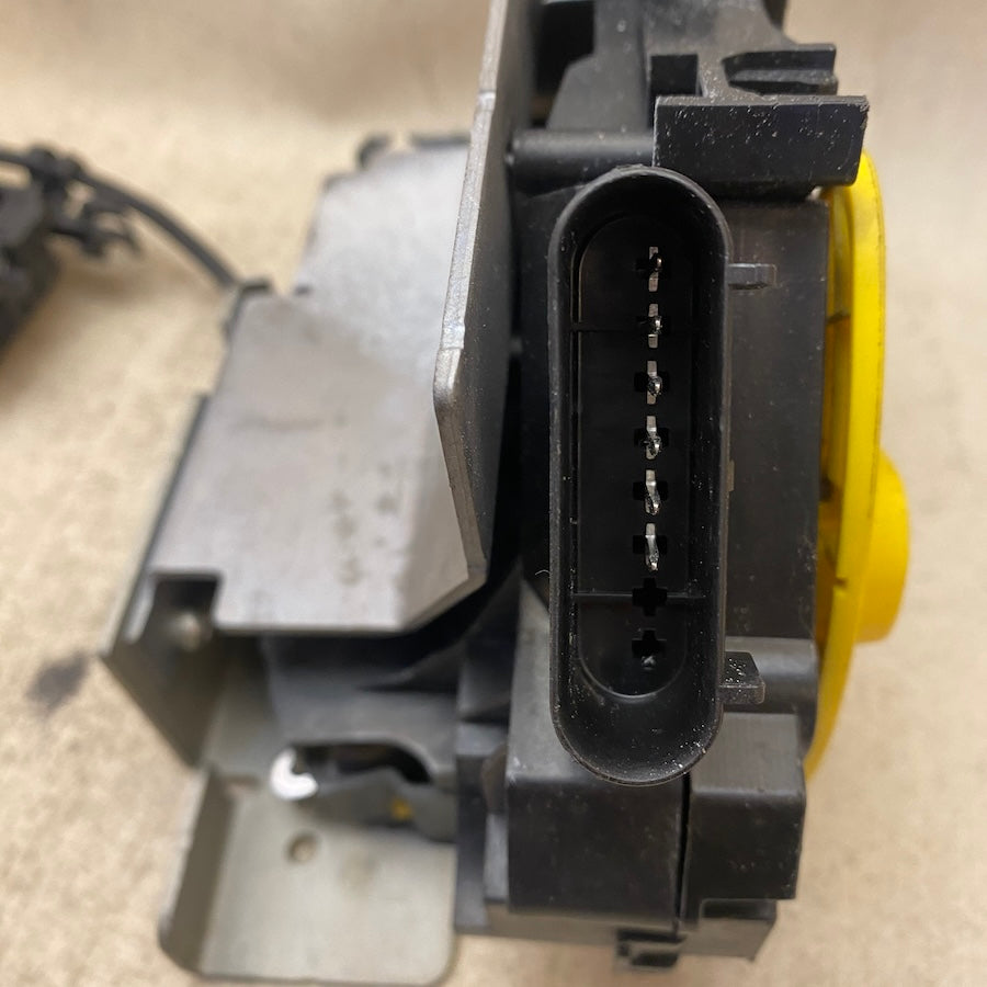 FORD Transit Custom Sağ Bagaj Kilidi BK21 V43288