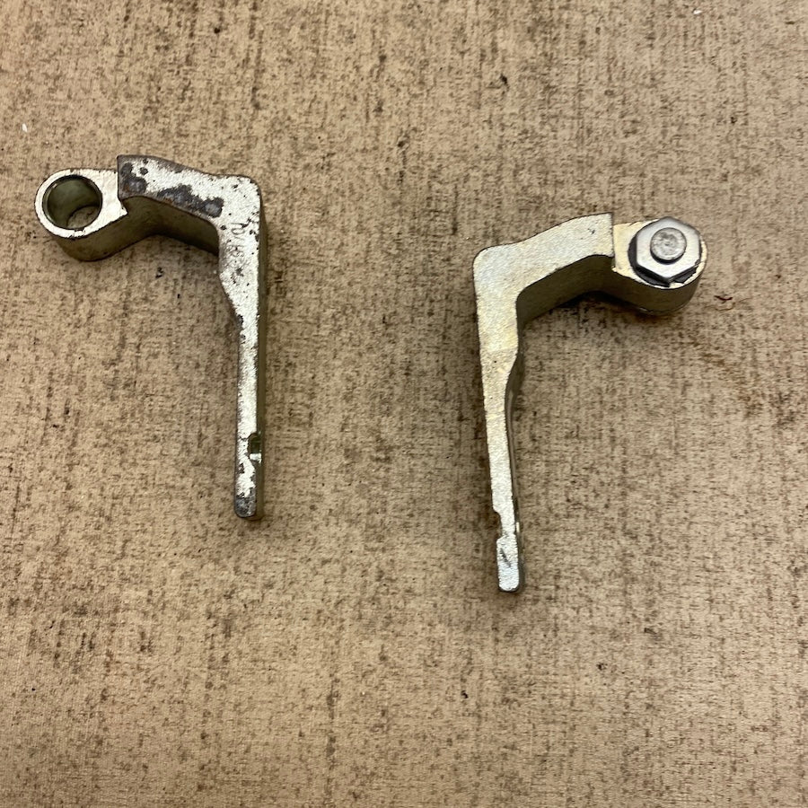 Fiat Doblo Ön Kapı Menteşe Karşılığı 46837954