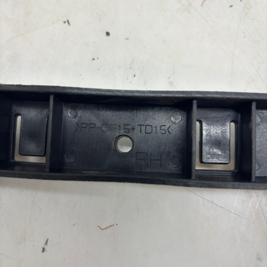 Fiat Egea Arka Tampon Bağlantı Braketi 52080636