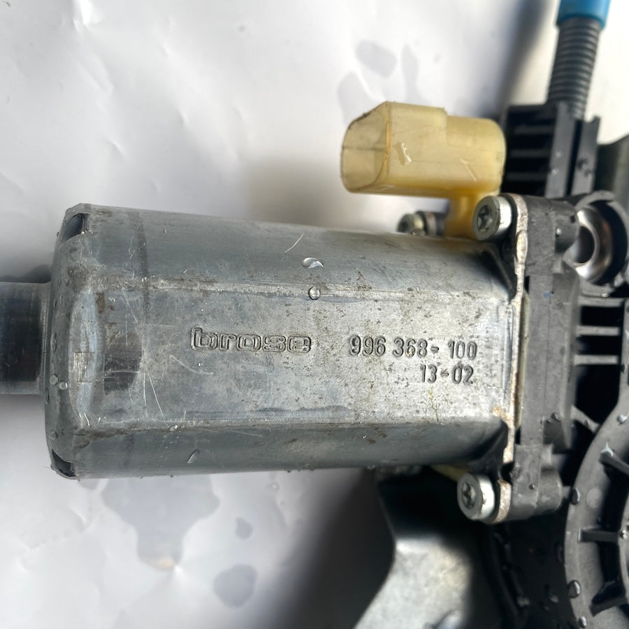 Ford CONNECT Ön Cam Krikosu 2T14-V23201-BJ