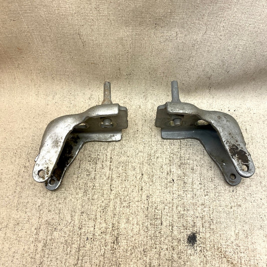 Ford CONNECT Ön Kapı Menteşesi 2T1A V2280103