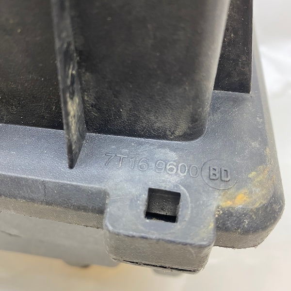 Ford Connect Hava Filtre Kazanı 7T16-9600BD