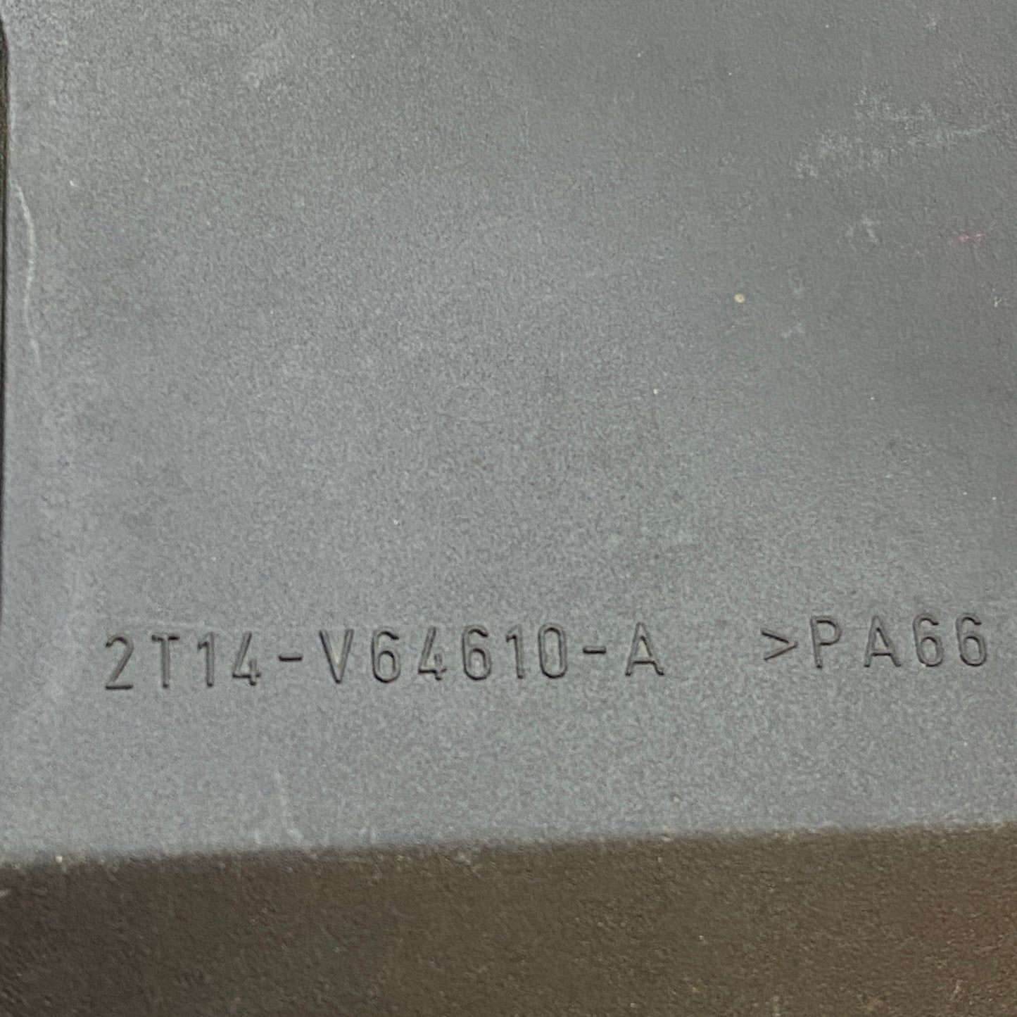 Ford Connect Küllük 2T14V64610A 03-13