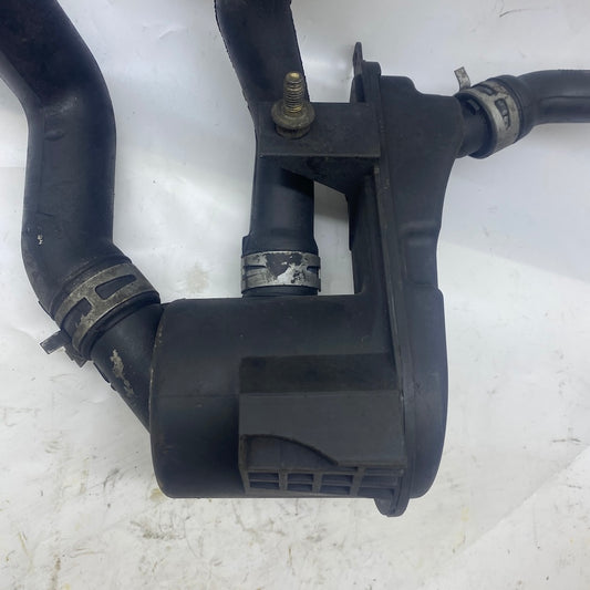 Ford Connect Motor Yağ Buhar Ayırıcı 6G9Q 6A785 AB