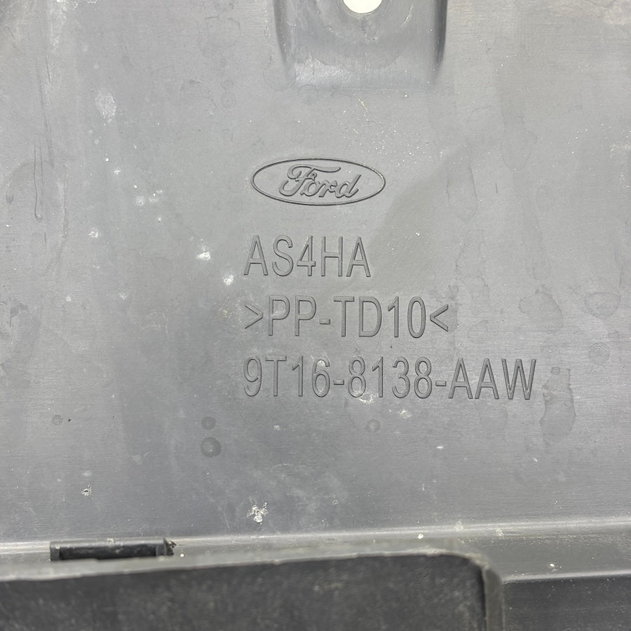 Ford Connect Ön Panjur İç İskeleti 9116-8138-AAW