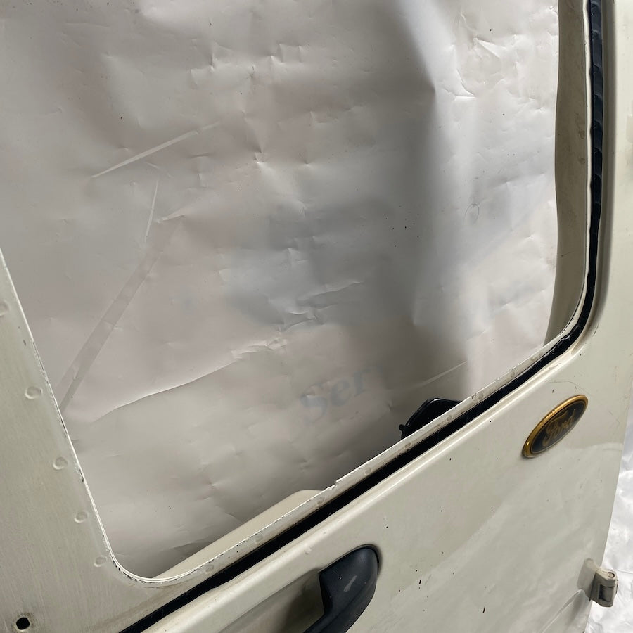 Ford Connect sağ bagaj kapağı – çıkma arka panel elemanı.