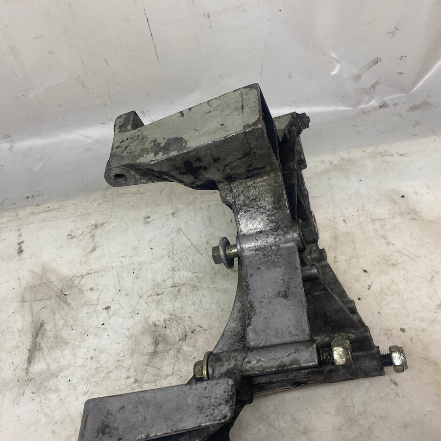 Ford Connect Şarj Dinamosu Bağlantı Braketi 2T1Q-10239-BB