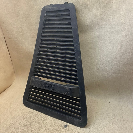 Ford Courier Arka Bagaj içi Kriko Kapağı ET76-K45400-A