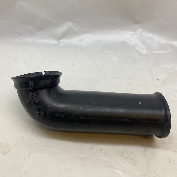 Ford Courier Hava Filtre Borusu ET76-9C679-AA