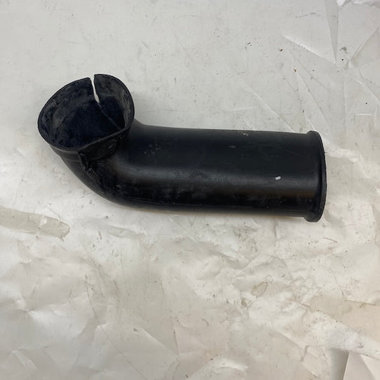 Ford Courier Hava Filtre Borusu ET76-9C679-AA