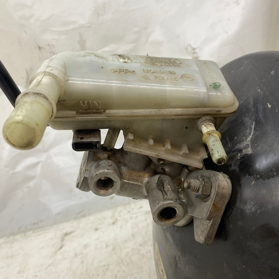 Ford Courier Hidrolik Fren Servosu Westinghouse AY11 2B195 A1B