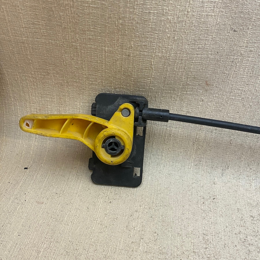 Ford Courier Kaput Kilidi Jt7616700bc