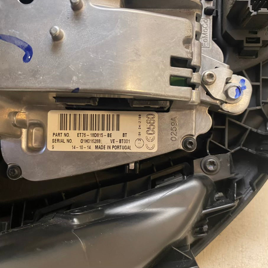 Ford Courier Multimedya Paneli Havalandırma Delikli ve USB Portlu ET76-V047A04-EAW