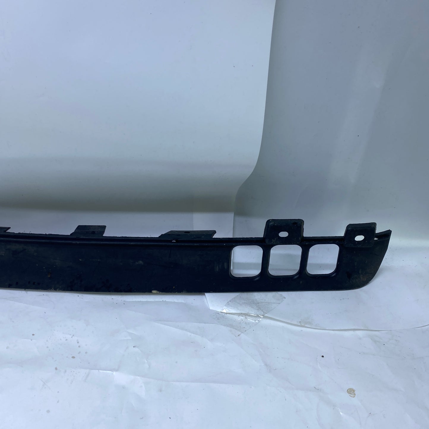 Ford Courier Ön Tampon Alt Spoiler Bıyık ET76-17778-AB