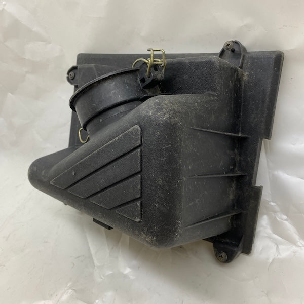 Ford Escort 6 Hava Filtre Kutu Üst Kapağı 95AB9600AD