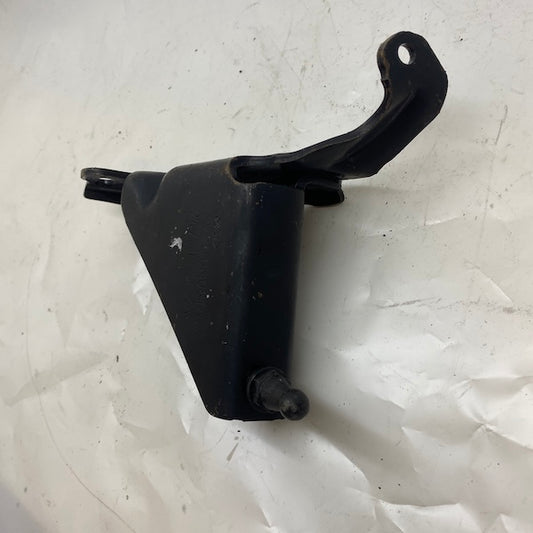 Ford Fiesta 1.6 Euro5 Motor Muhafaza Braket AV2Q-6N081AA