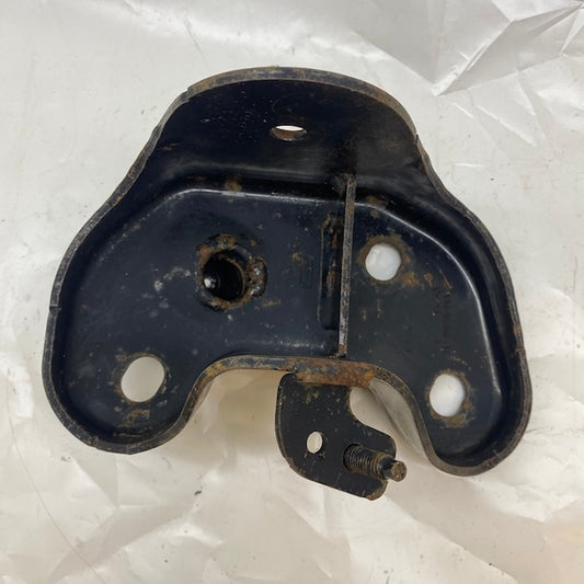 Ford Fiesta Arka Dingil Bağlantı Braketi 8V51-5K965-AE