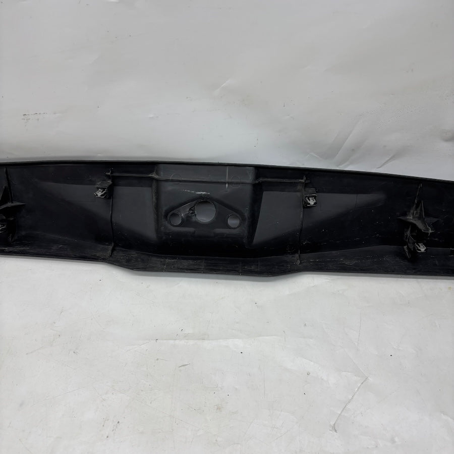 Ford Fiesta Arka Panel Üst Kaplama 2561A40352-A