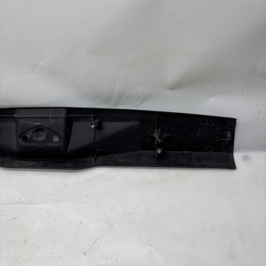 Ford Fiesta Arka Panel Üst Kaplama 2561A40352-A