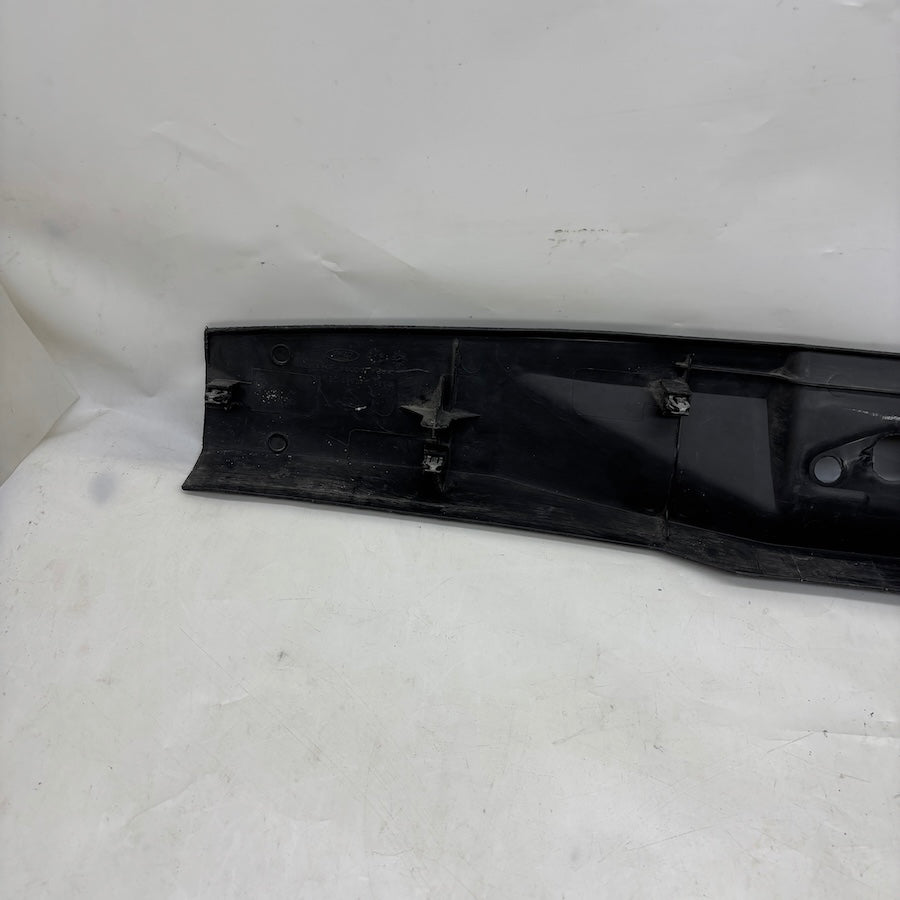 Ford Fiesta Arka Panel Üst Kaplama 2561A40352-A