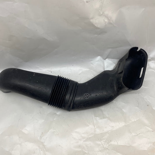 Ford Fiesta Courier Hava Filtre Emiş Borusu