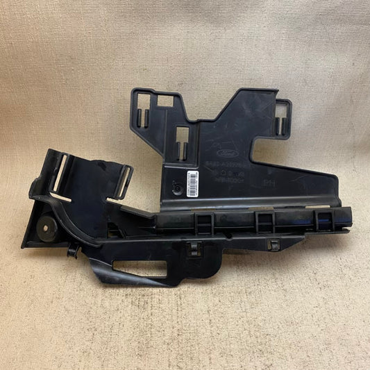 Ford Fiesta Ön Sağ Kilit Muhafaza Braketİ 8A61-A21978