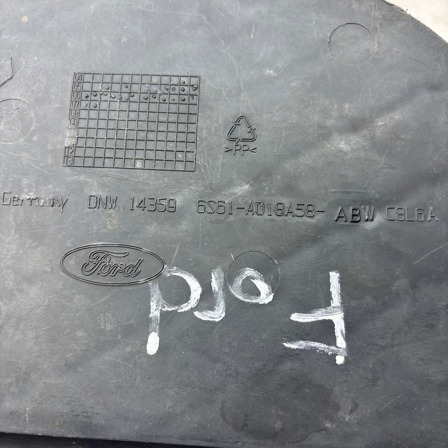 Ford Fiesta Ön Tampon Izgarası 6S61-A018A58