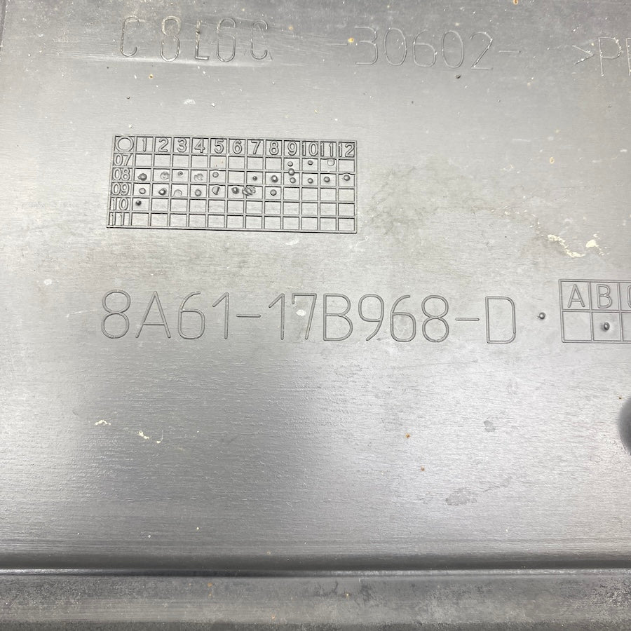 Ford Fiesta Ön Tampon Orta Izgara 8A6117B968