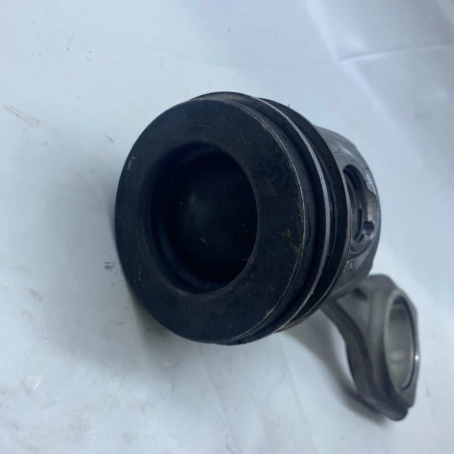 Ford Fiesta Piston ve Bağlantı Kolu 074132