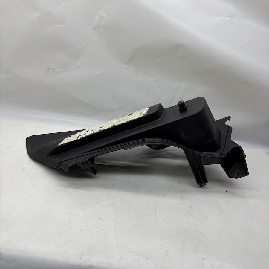 Ford Fiesta Sağ Arka Raf Bagaj Kenar Plastik 8A61-B46808