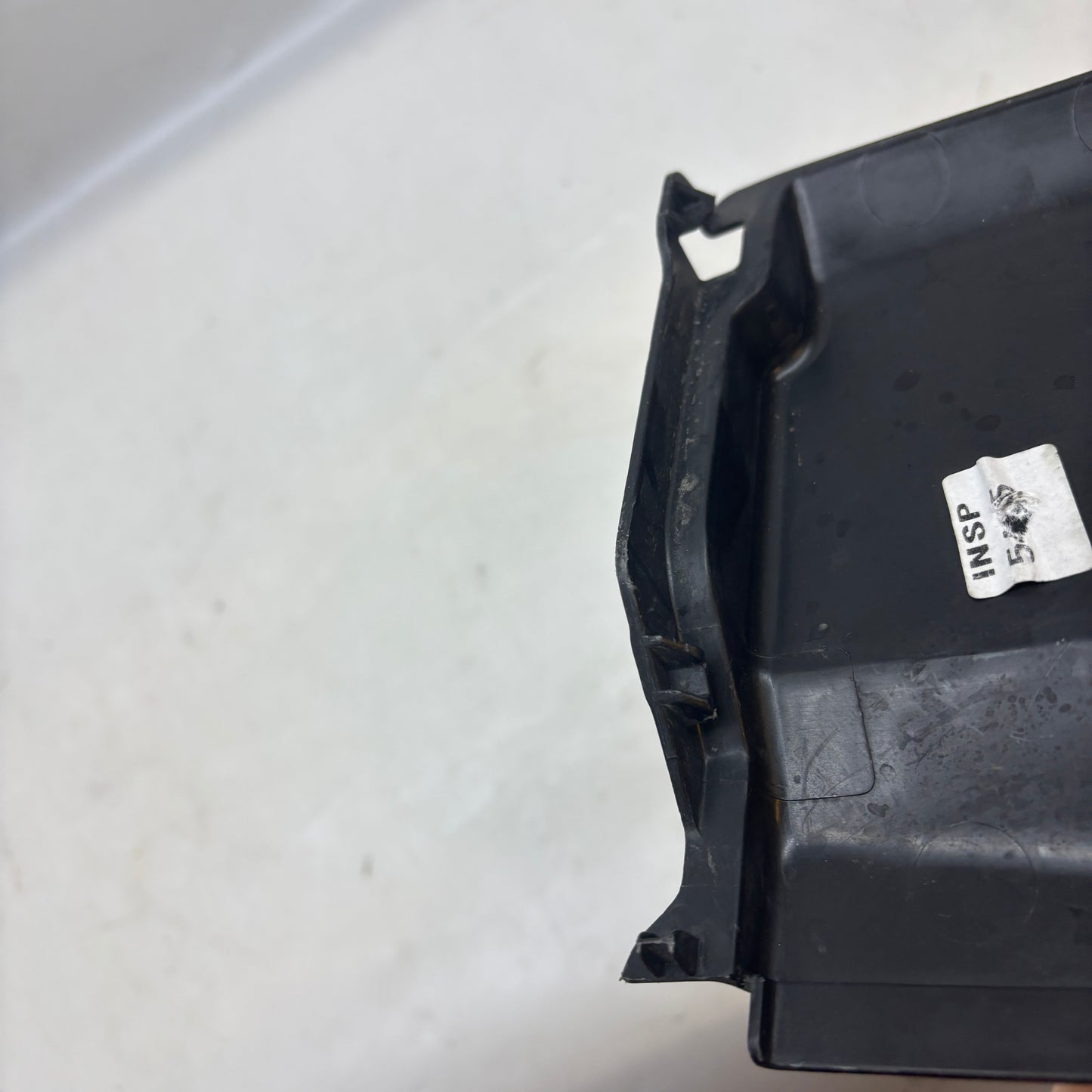 Ford Focus 3 Akü Üst Kapağı AM5110A659-BB