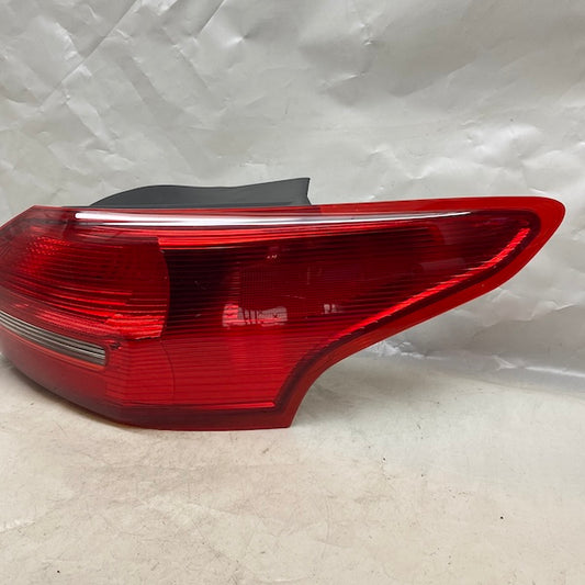 Ford Focus 3 Makyajlı Sağ Stop 15-18 F1EB-13404 AD Çıkma En Uygun Oto Parça